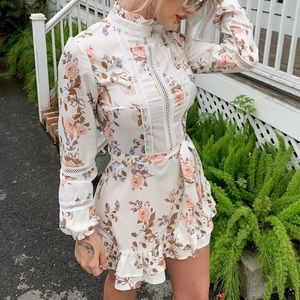 Brand new never worn mini dress prefect for any events!